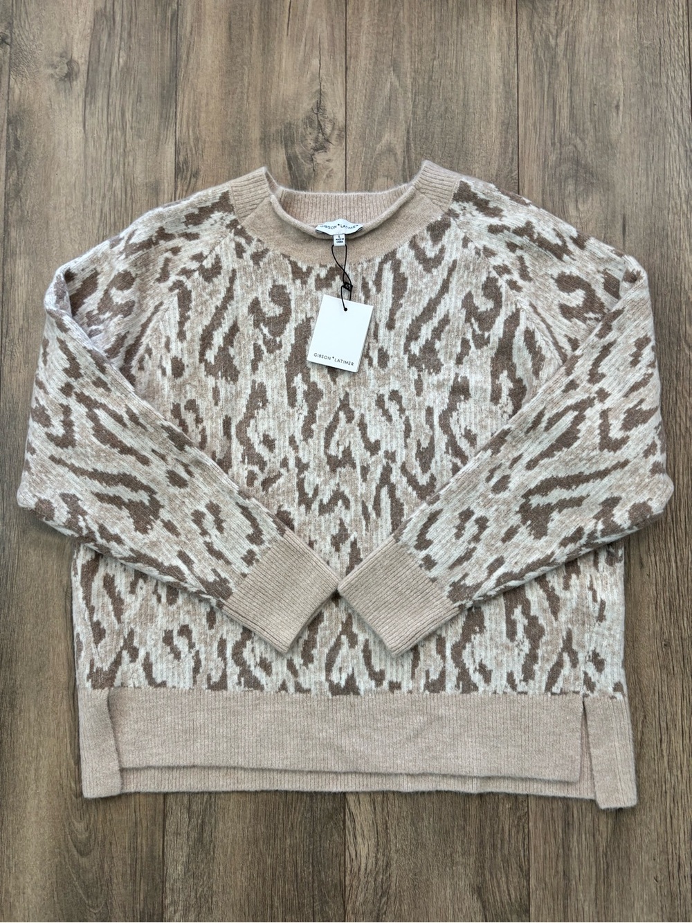 Gibson Latimer Beige & Cream Animal-Print Crewneck Sweater